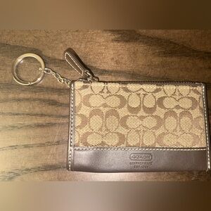 Coach Signature Canvas Zip Card Case Wallet w/ Key Ring – Brown